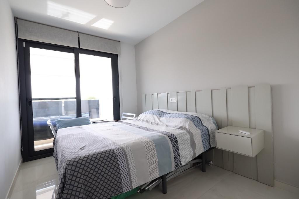 For sale - 2 Bedroom 2 Bathroom Apartment - Middle Floor Apartment in Orihuela - Orihuela Costa  - Alicante