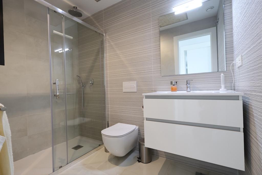 For sale - 2 Bedroom 2 Bathroom Apartment - Middle Floor Apartment in Orihuela - Orihuela Costa  - Alicante