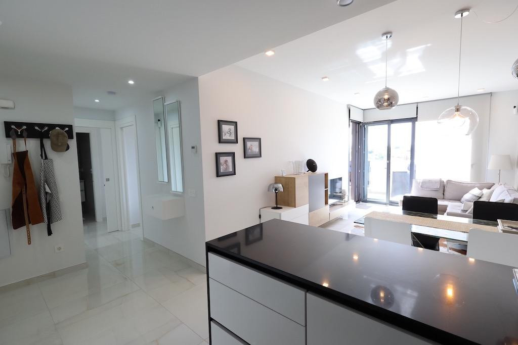 For sale - 2 Bedroom 2 Bathroom Apartment - Middle Floor Apartment in Orihuela - Orihuela Costa  - Alicante