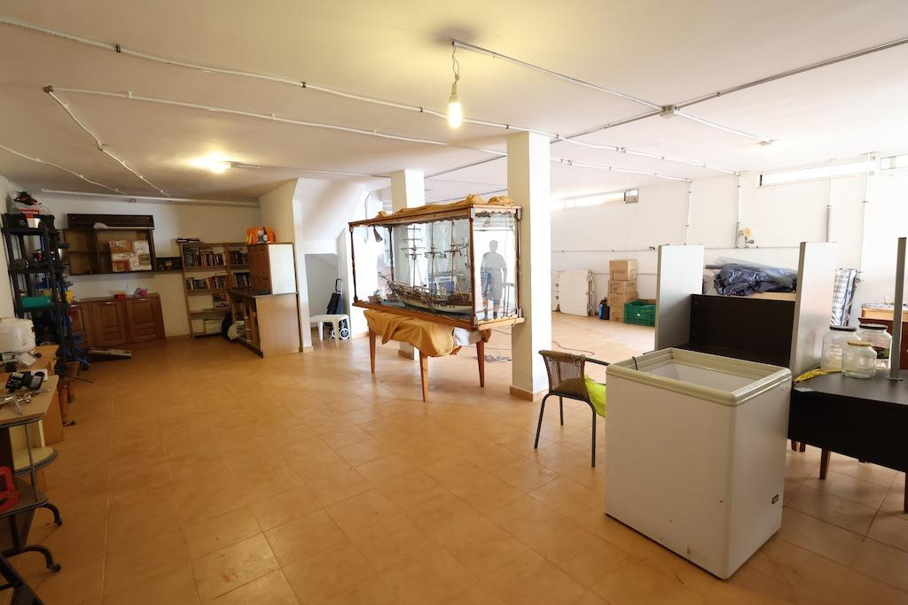For sale - 4 Bedroom 3 Bathroom Detached Villa in Playa Flamenca - Playa Flamenca  - Alicante