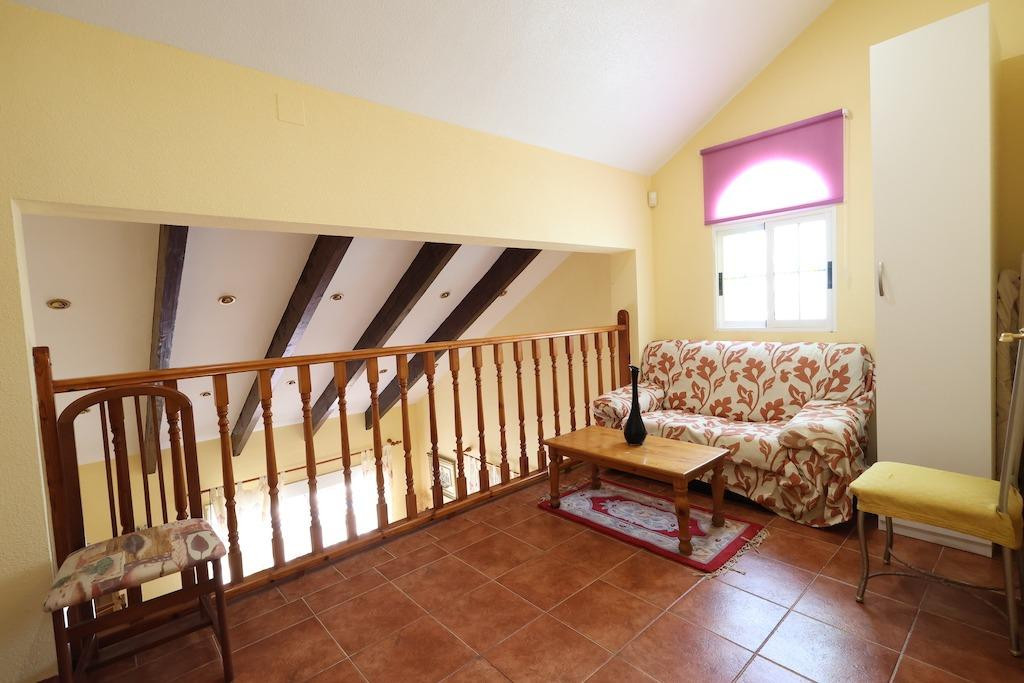 For sale - 4 Bedroom 3 Bathroom House - Detached Villa in Orihuela - Playa Flamenca  - Alicante