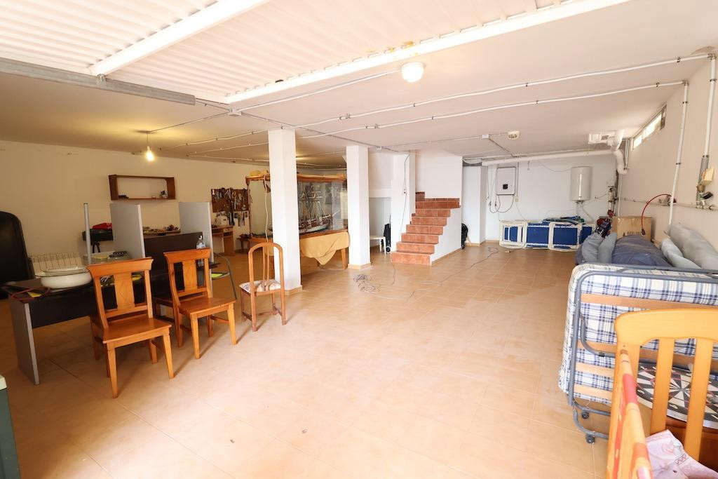 For sale - 4 Bedroom 3 Bathroom House - Detached Villa in Orihuela - Playa Flamenca  - Alicante