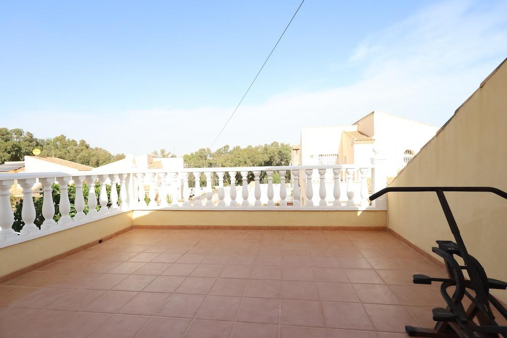 For sale - 4 Bedroom 3 Bathroom House - Detached Villa in Orihuela - Playa Flamenca  - Alicante