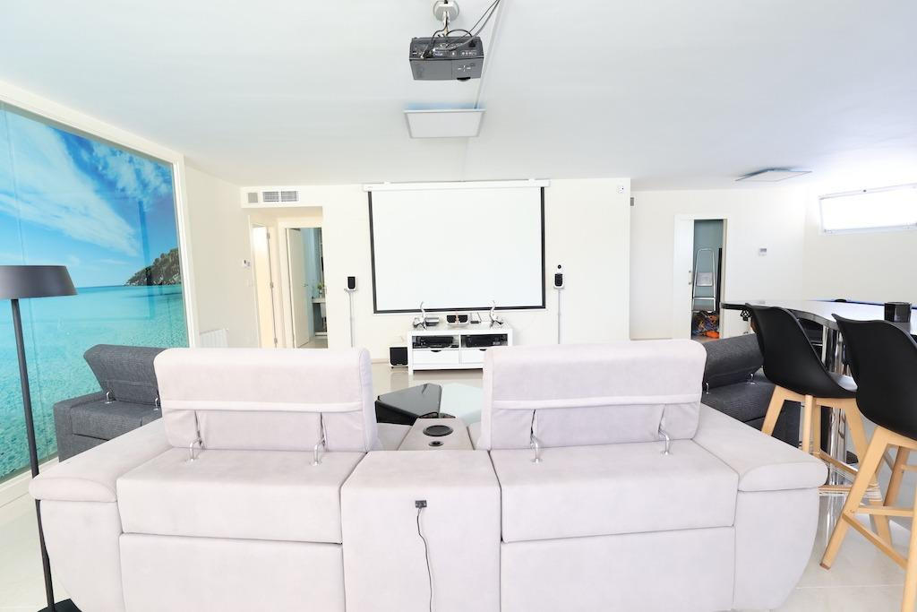 For sale - 5 Bedroom 4 Bathroom House - Detached Villa in Rojales - Ciudad Quesada  - Alicante