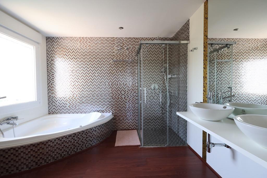 For sale - 5 Bedroom 4 Bathroom House - Detached Villa in Rojales - Ciudad Quesada  - Alicante