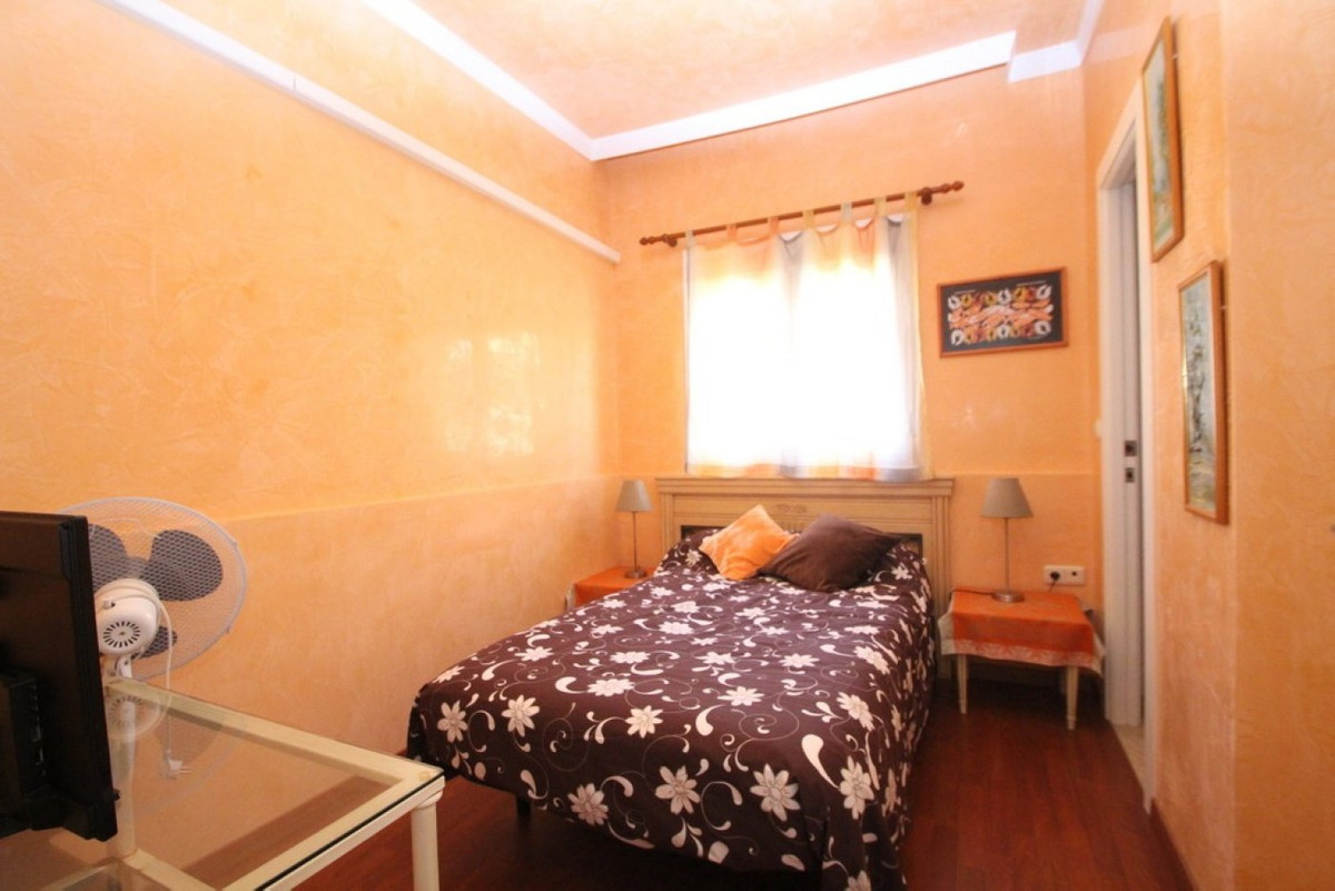 For sale - 5 Bedroom 5 Bathroom House - Detached Villa in Orihuela - Cabo Roig  - Alicante