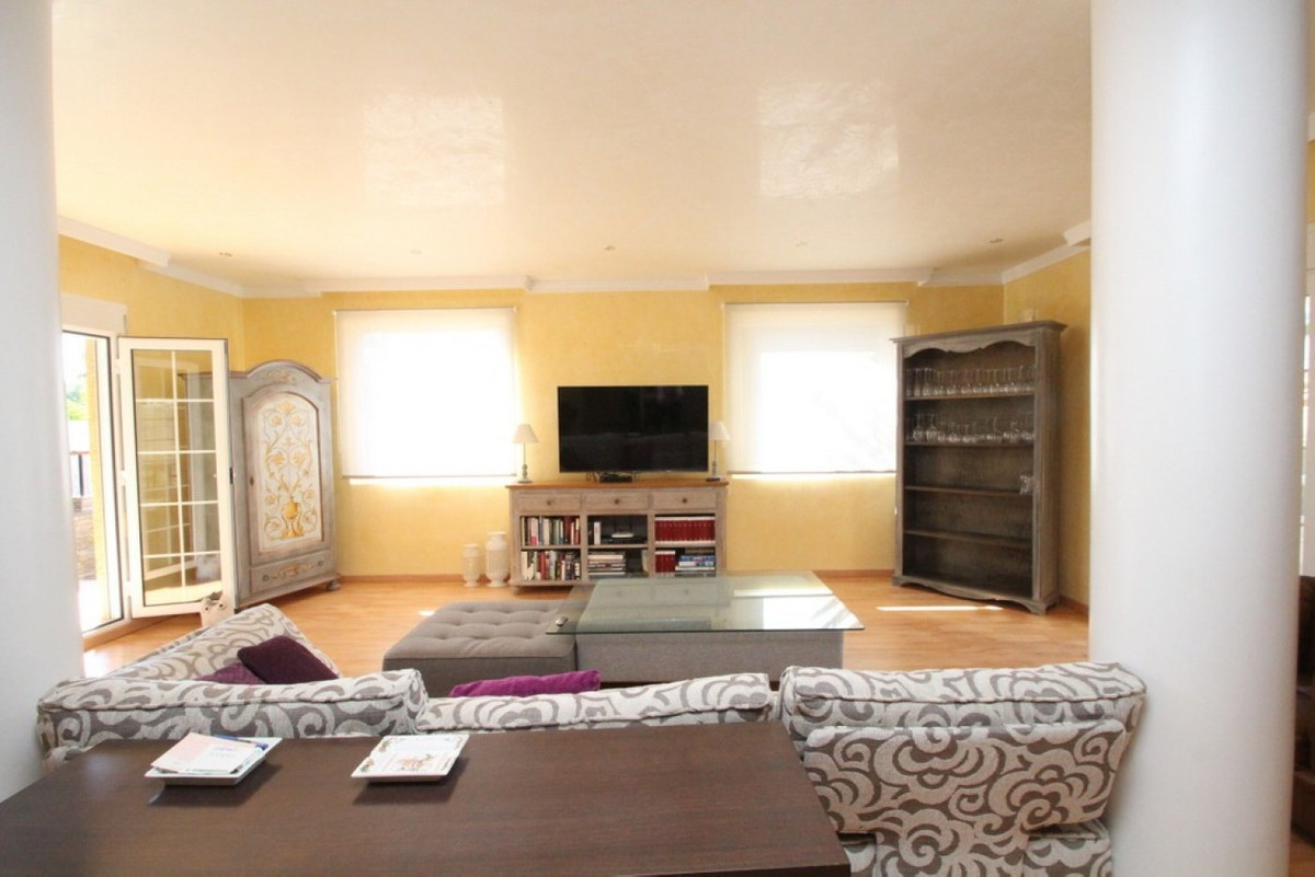 For sale - 5 Bedroom 5 Bathroom House - Detached Villa in Orihuela - Cabo Roig  - Alicante