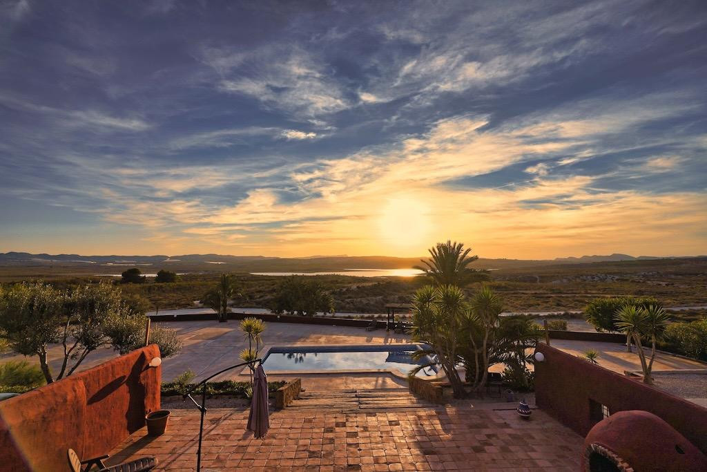 For sale - 4 Bedroom 3 Bathroom House - Finca - Cortijo in Orihuela - Torremendo  - Alicante