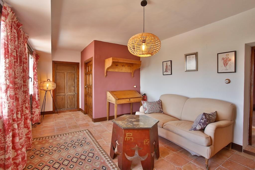 For sale - 4 Bedroom 3 Bathroom House - Finca - Cortijo in Orihuela - Torremendo  - Alicante
