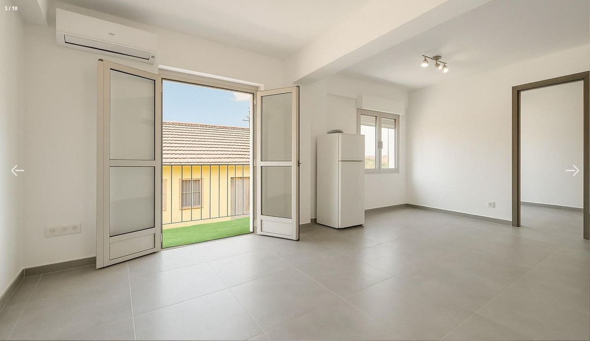 For sale - 2 Bedroom 1 Bathroom Apartment - Middle Floor Apartment in Pilar de la Horadada - Torre de la Horadada  - Alicante