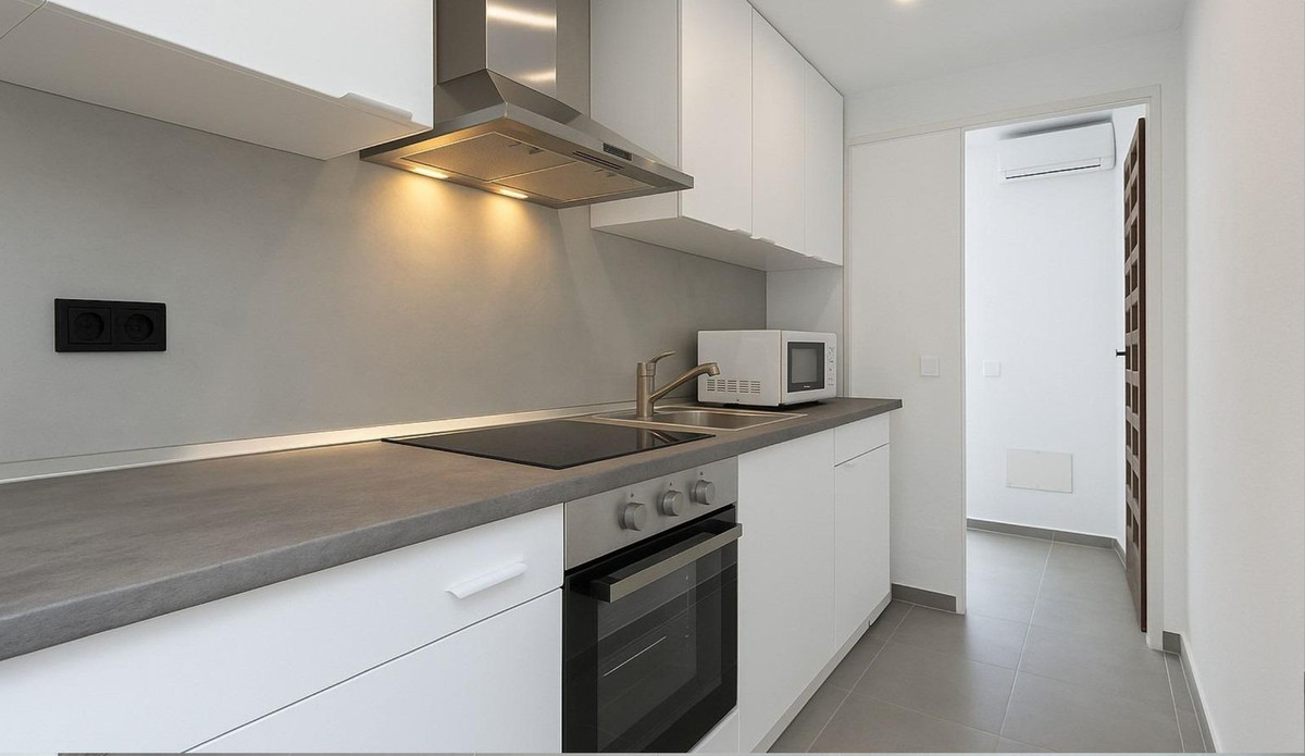 For sale - 2 Bedroom 1 Bathroom Apartment - Middle Floor Apartment in Pilar de la Horadada - Torre de la Horadada  - Alicante