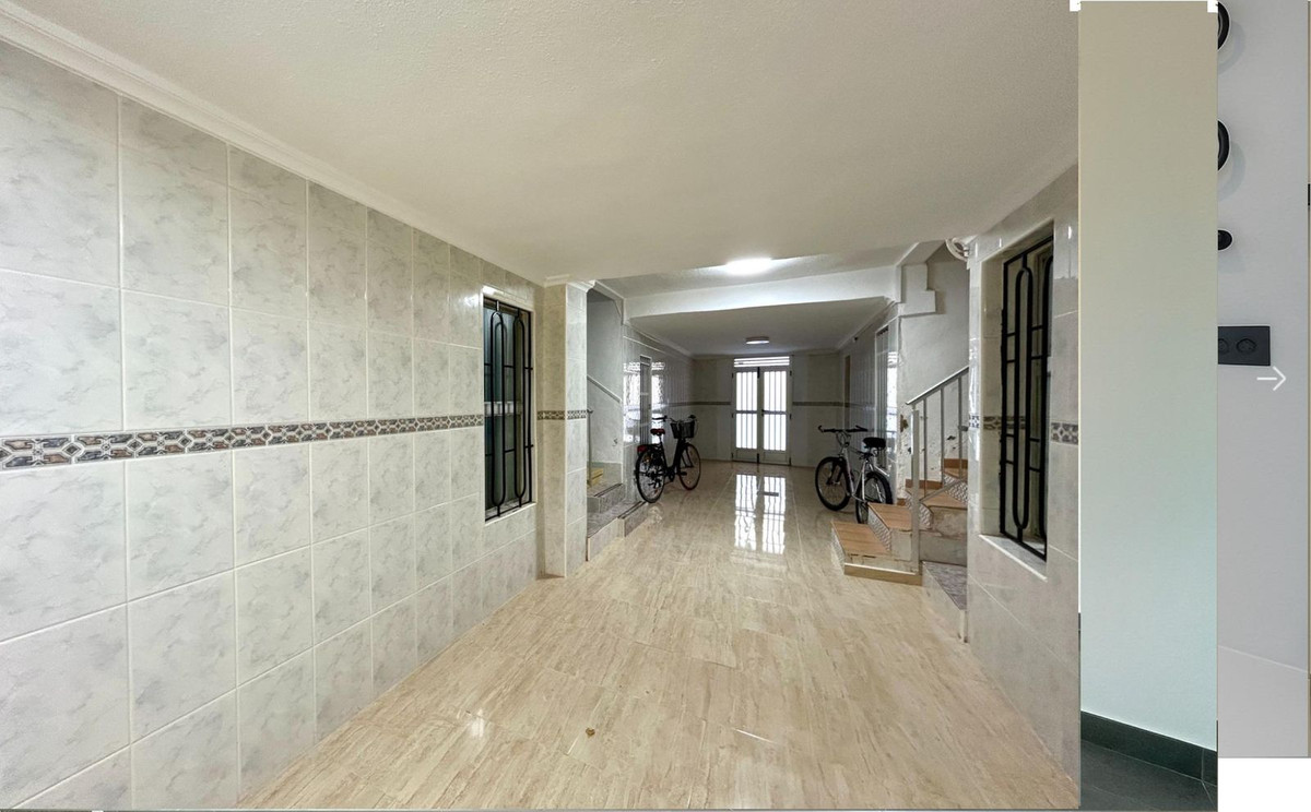 For sale - 2 Bedroom 1 Bathroom Apartment - Middle Floor Apartment in Pilar de la Horadada - Torre de la Horadada  - Alicante