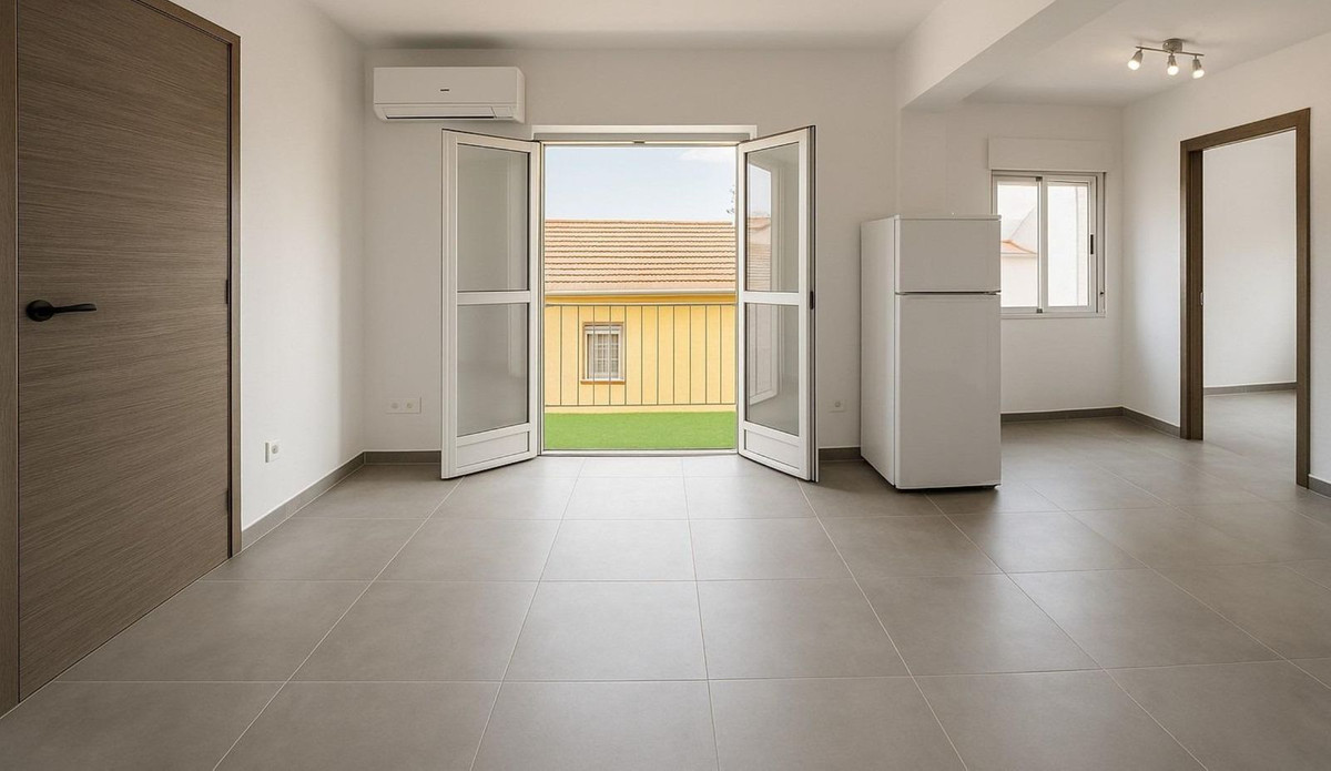 For sale - 2 Bedroom 1 Bathroom Apartment - Middle Floor Apartment in Pilar de la Horadada - Torre de la Horadada  - Alicante