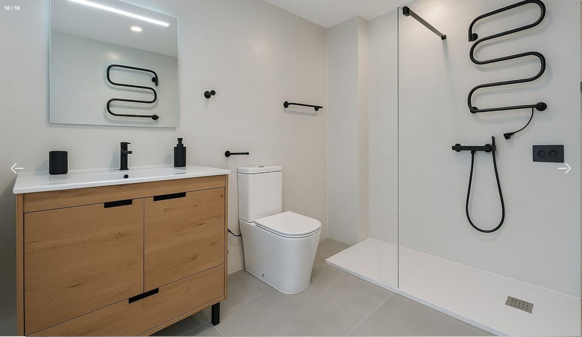 For sale - 2 Bedroom 1 Bathroom Apartment - Middle Floor Apartment in Pilar de la Horadada - Torre de la Horadada  - Alicante