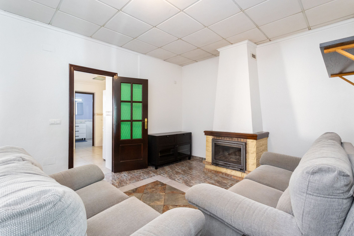 For sale - 4 Bedroom 3 Bathroom House - Townhouse in Los Montesinos - Los Montesinos Centro  - Alicante