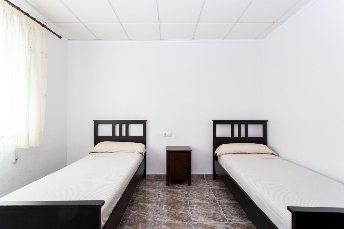 For sale - 4 Bedroom 3 Bathroom House - Townhouse in Los Montesinos - Los Montesinos Centro  - Alicante