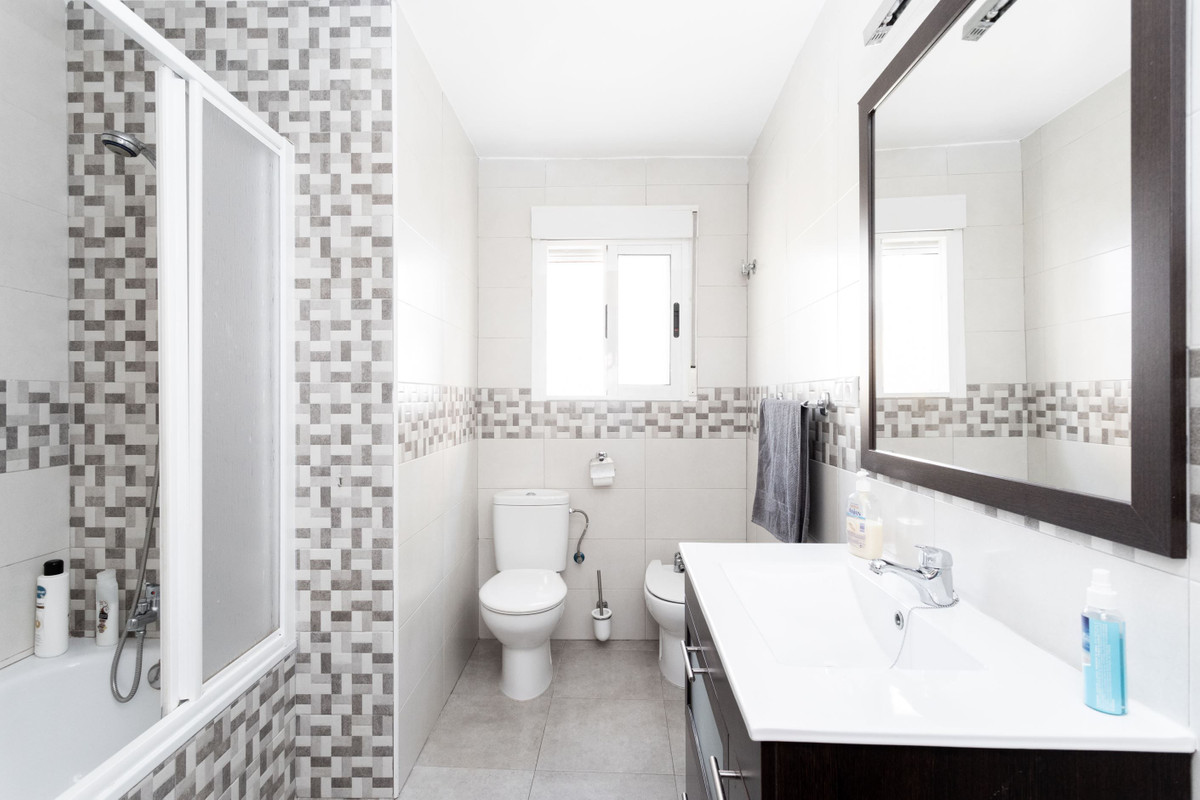 For sale - 4 Bedroom 3 Bathroom House - Townhouse in Los Montesinos - Los Montesinos Centro  - Alicante