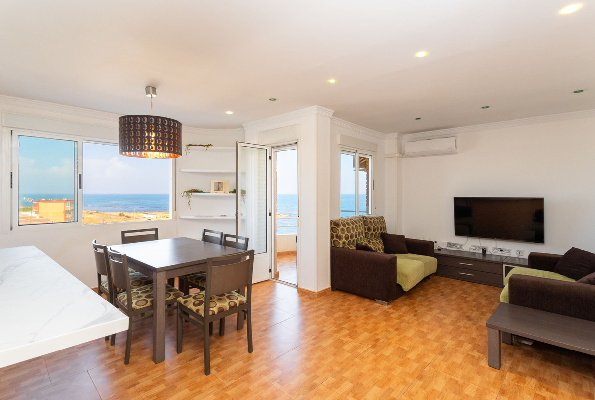For sale - 3 Bedroom 1 Bathroom  Sea View Apartment in La Mata - La Mata  - Alicante