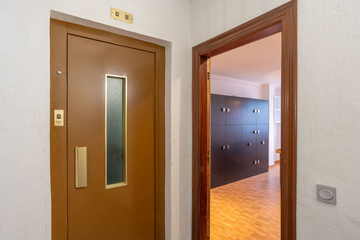 For sale - 3 Bedroom 1 Bathroom Apartment - Middle Floor Apartment in Torrevieja - La Mata  - Alicante