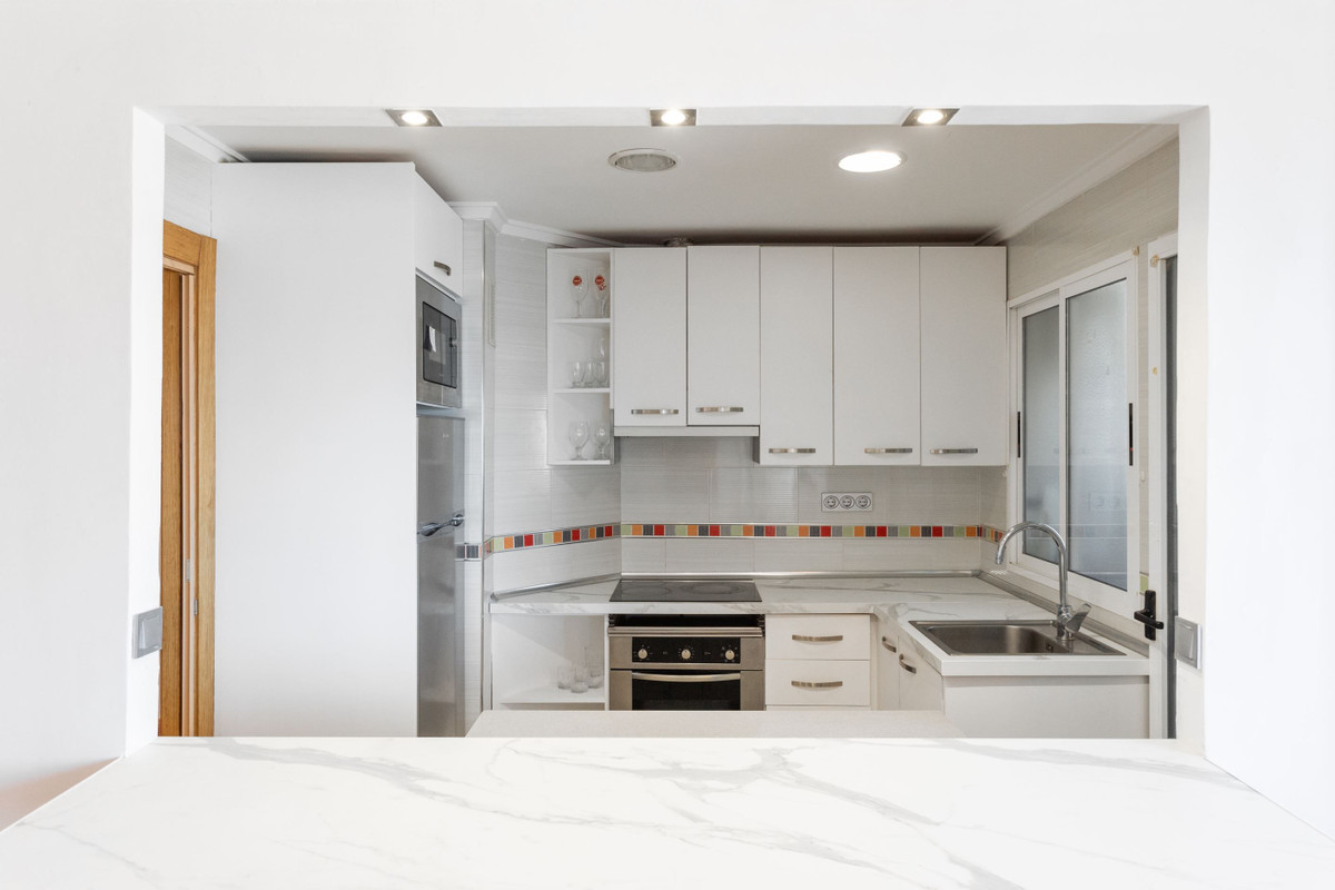 For sale - 3 Bedroom 1 Bathroom Apartment - Middle Floor Apartment in Torrevieja - La Mata  - Alicante