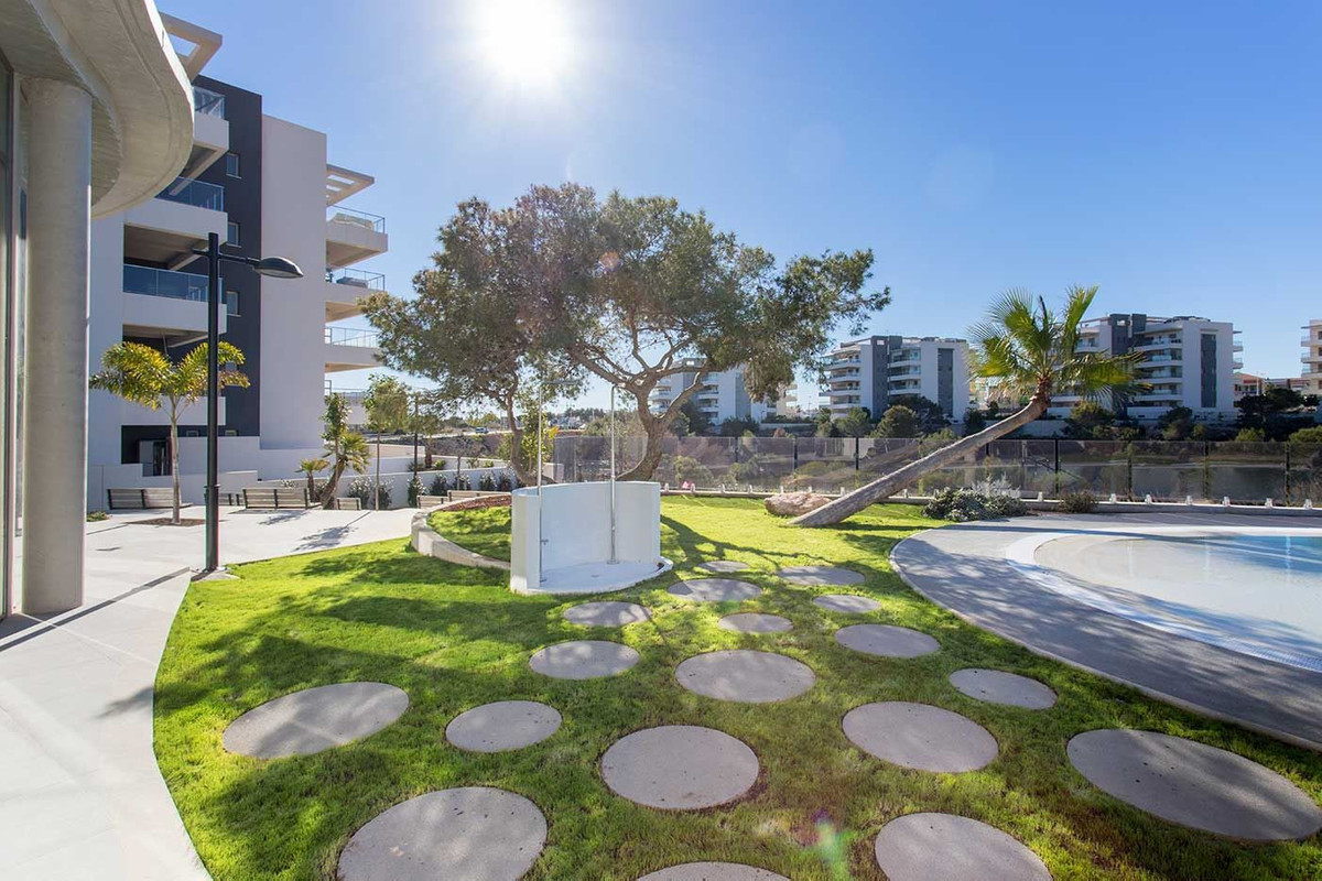 For sale - 3 Bedroom 2 Bathroom Apartment - Top Floor Apartment in Orihuela - Los Dolses  - Alicante