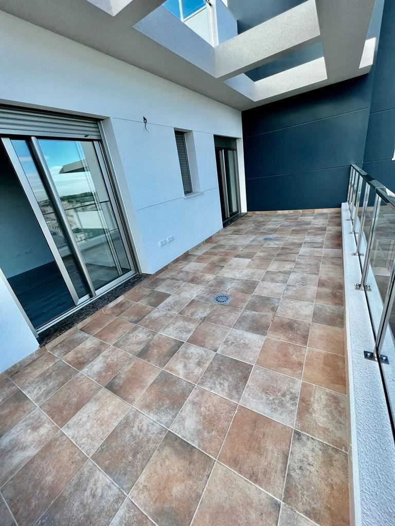 For sale - 3 Bedroom 2 Bathroom Apartment - Top Floor Apartment in Orihuela - Los Dolses  - Alicante