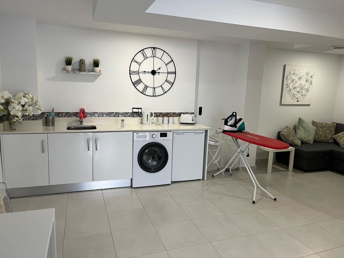 For sale - 3 Bedroom 2 Bathroom House - Detached Villa in Orihuela - Villamartin  - Alicante