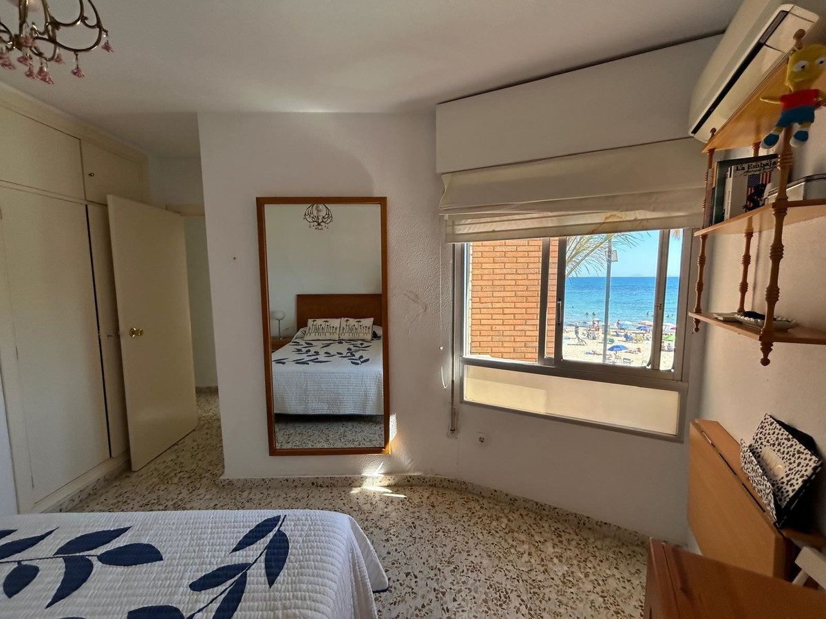 For sale - 3 Bedroom 2 Bathroom Apartment - Ground Floor Apartment in Torrevieja - Torrevieja Centro  - Alicante