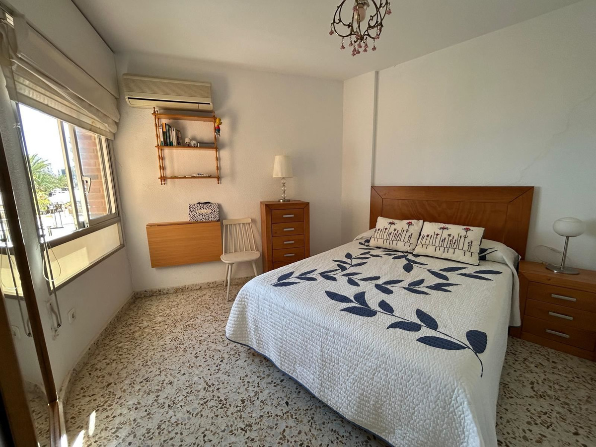 For sale - 3 Bedroom 2 Bathroom Apartment - Ground Floor Apartment in Torrevieja - Torrevieja Centro  - Alicante
