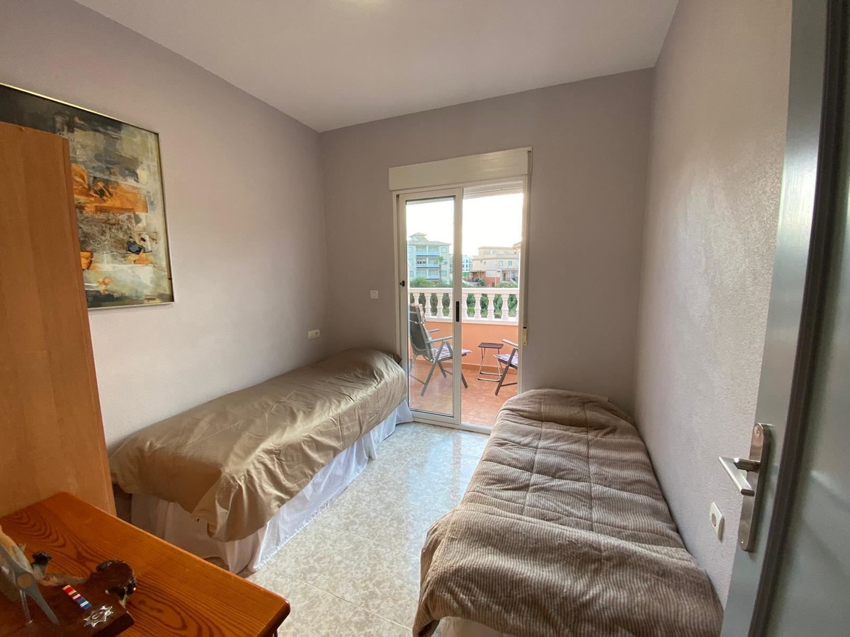 For sale - 3 Bedroom 2 Bathroom Apartment - Middle Floor Apartment in Orihuela - La Florida  - Alicante