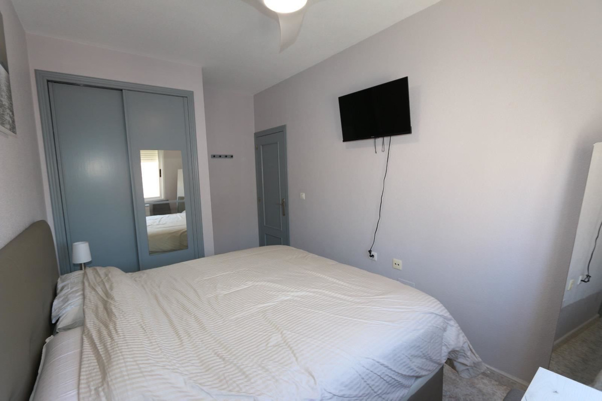 For sale - 3 Bedroom 2 Bathroom Apartment - Middle Floor Apartment in Orihuela - La Florida  - Alicante