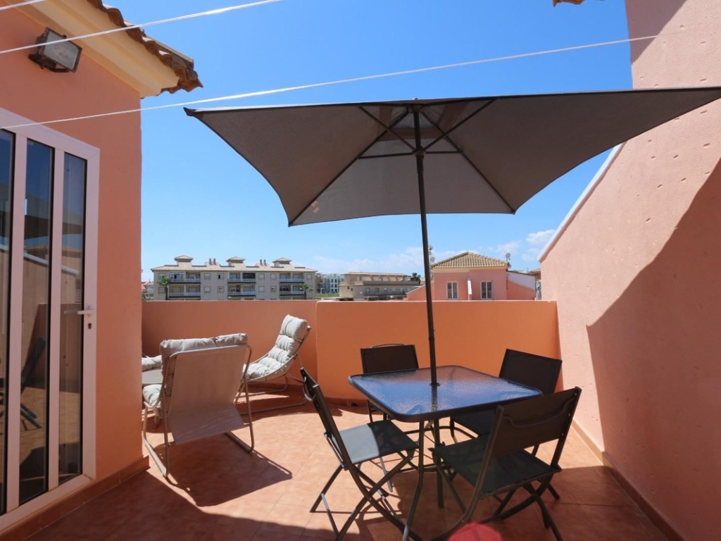 3 Bedroom 2 Bathroom Apartment - Middle Floor Apartment in Orihuela