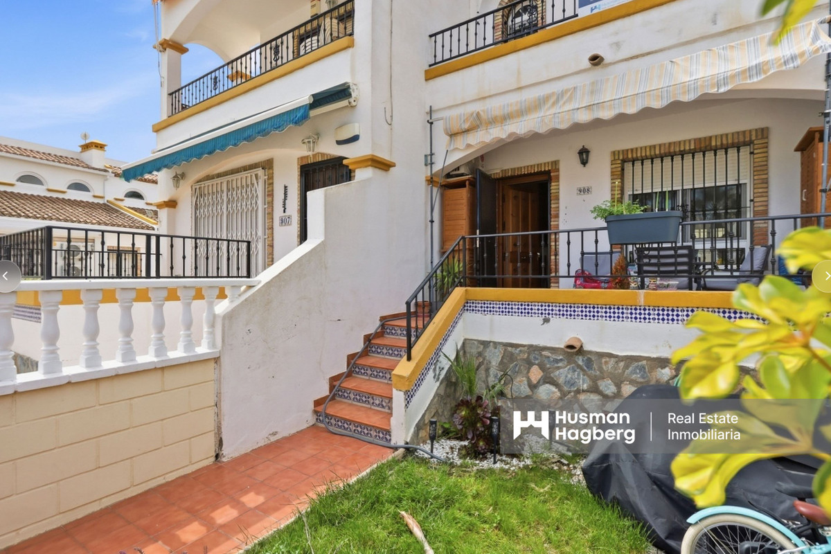For sale - 2 Bedroom 2 Bathroom House - Townhouse in Orihuela - Los Dolses  - Alicante