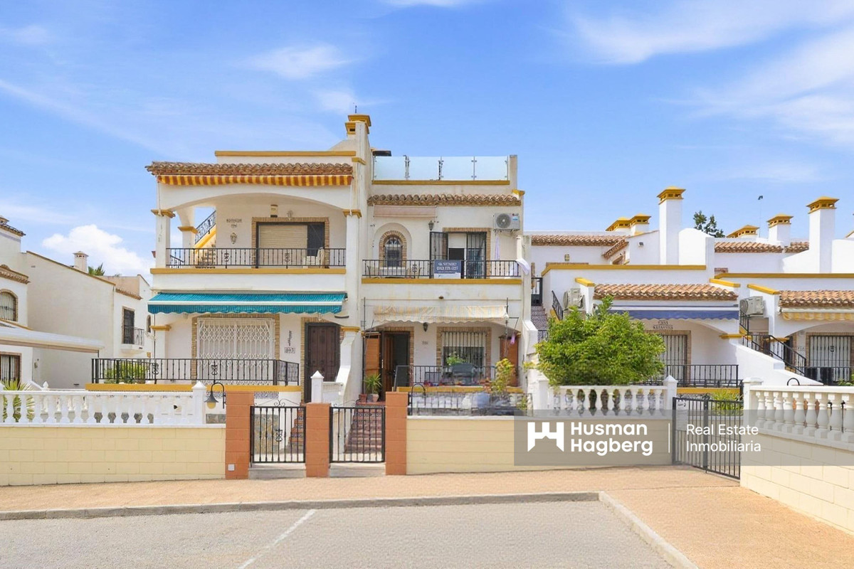 For sale - 2 Bedroom 2 Bathroom House - Townhouse in Orihuela - Los Dolses  - Alicante