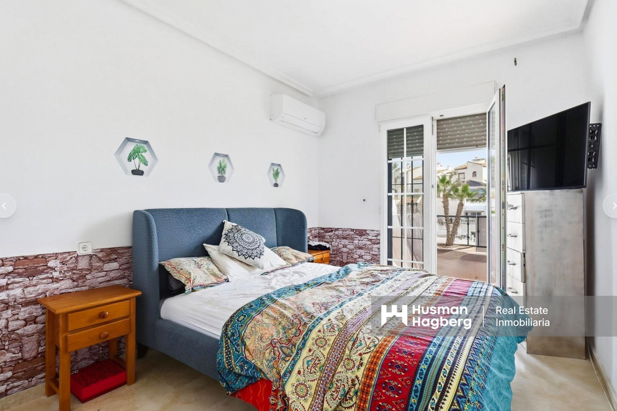 For sale - 2 Bedroom 2 Bathroom House - Townhouse in Orihuela - Los Dolses  - Alicante