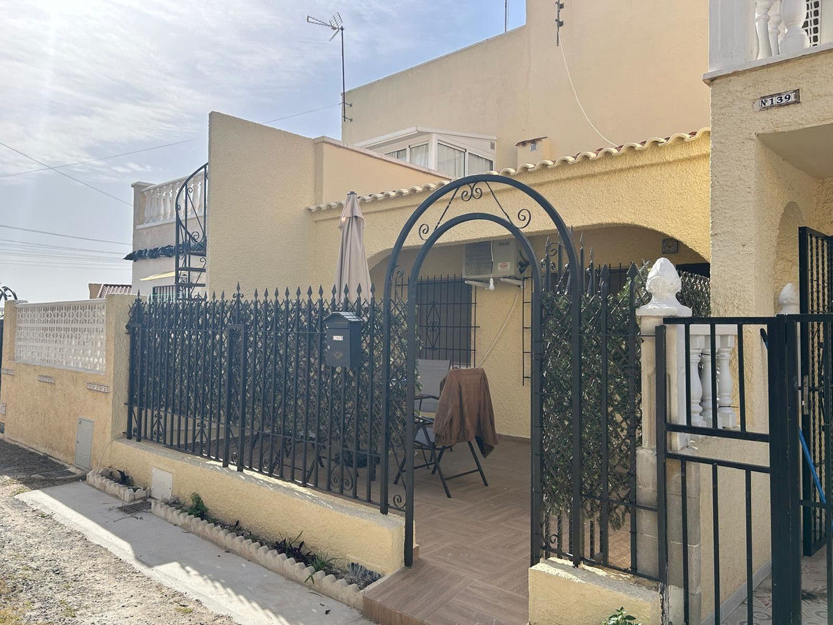 For sale - 1 Bedroom 1 Bathroom House - Townhouse in San Fulgencio - La Marina  - Alicante