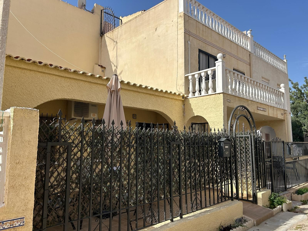 For sale - 1 Bedroom 1 Bathroom House - Townhouse in San Fulgencio - La Marina  - Alicante