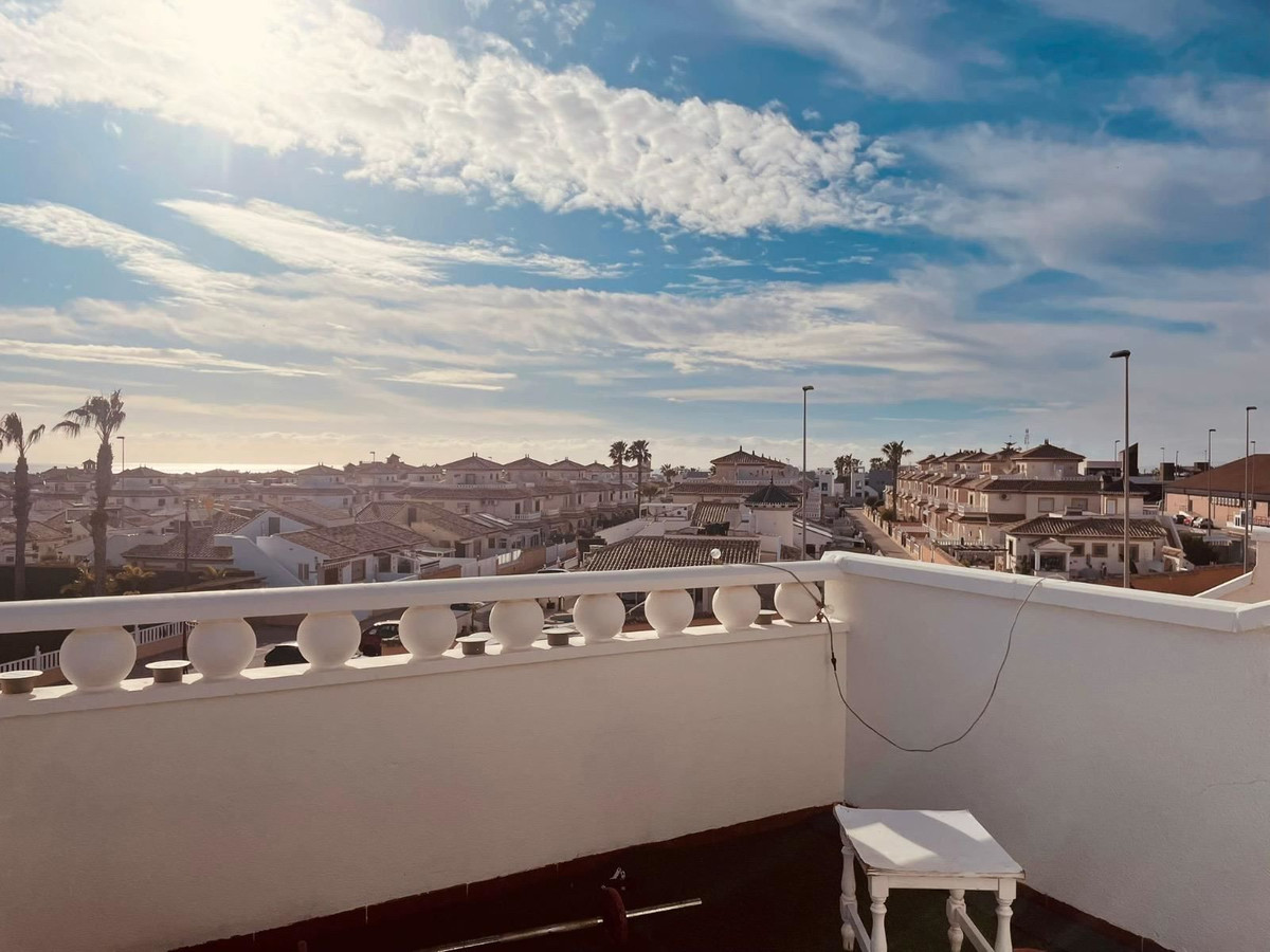 For sale - 3 Bedroom 2 Bathroom House - Townhouse in Orihuela - Lomas de Cabo Roig  - Alicante