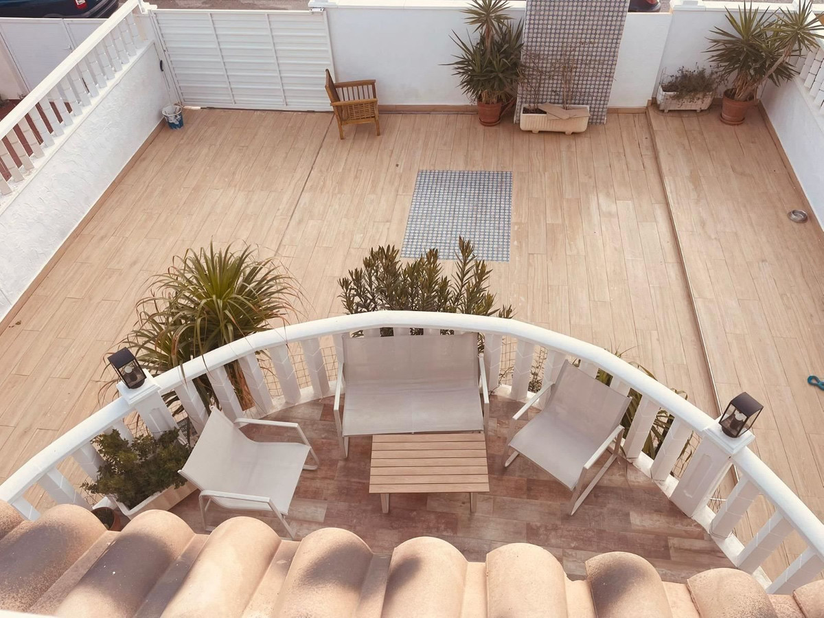 For sale - 3 Bedroom 2 Bathroom House - Townhouse in Orihuela - Lomas de Cabo Roig  - Alicante