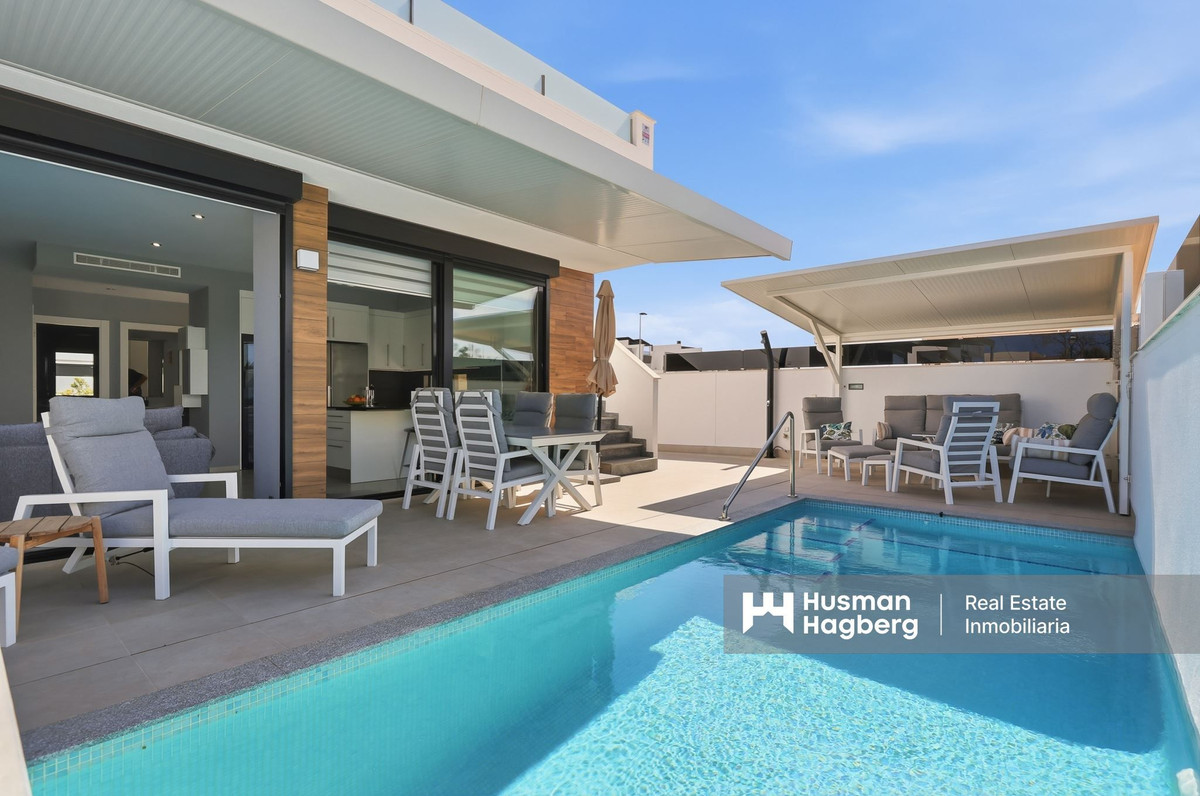 For sale - 3 Bedroom 2 Bathroom House - Detached Villa in San Pedro del Pinatar - San Pedro del Pinatar Centro  - Murcia