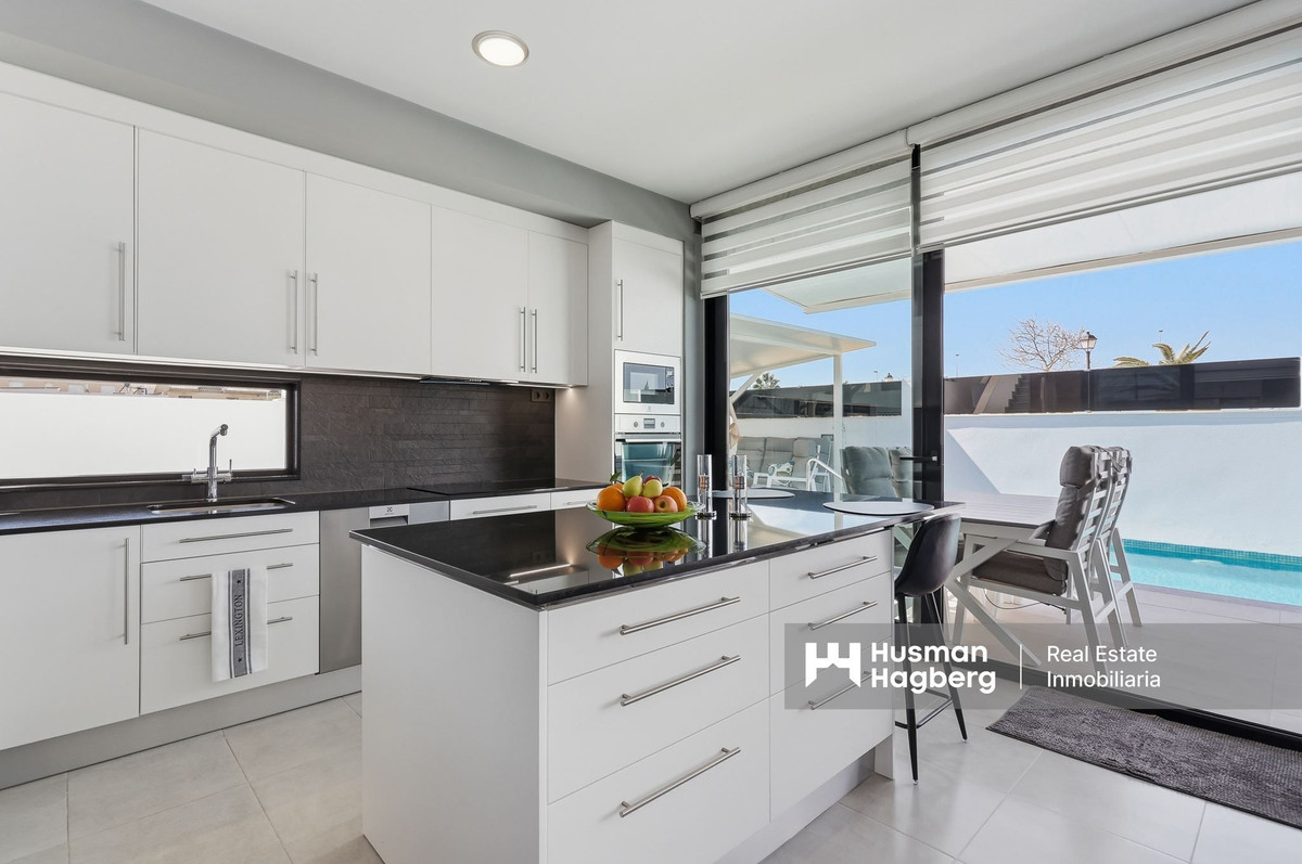 For sale - 3 Bedroom 2 Bathroom House - Detached Villa in San Pedro del Pinatar - San Pedro del Pinatar Centro  - Murcia