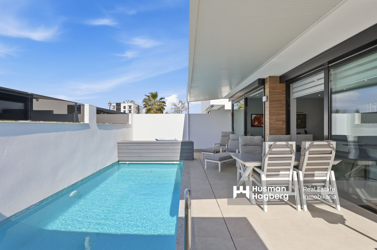 For sale - 3 Bedroom 2 Bathroom House - Detached Villa in San Pedro del Pinatar - San Pedro del Pinatar Centro  - Murcia