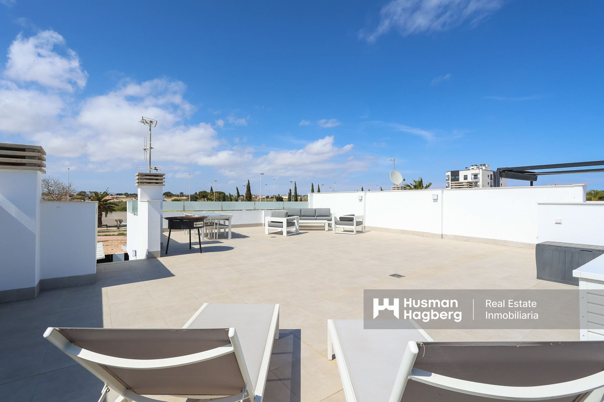 For sale - 3 Bedroom 2 Bathroom House - Detached Villa in San Pedro del Pinatar - San Pedro del Pinatar Centro  - Murcia