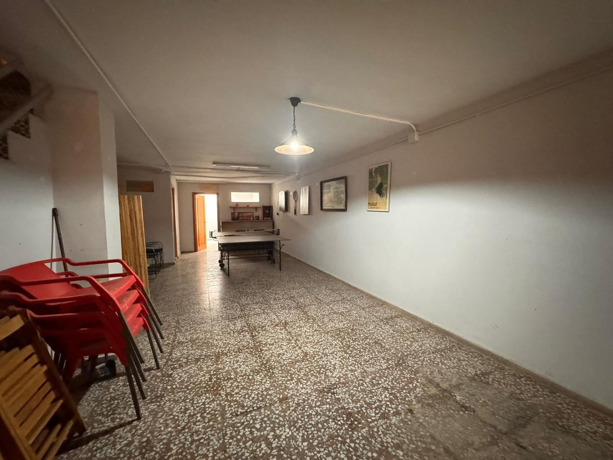 For sale - 4 Bedroom 3 Bathroom House - Townhouse in Guardamar del Segura - Guardamar del Segura Centro  - Alicante