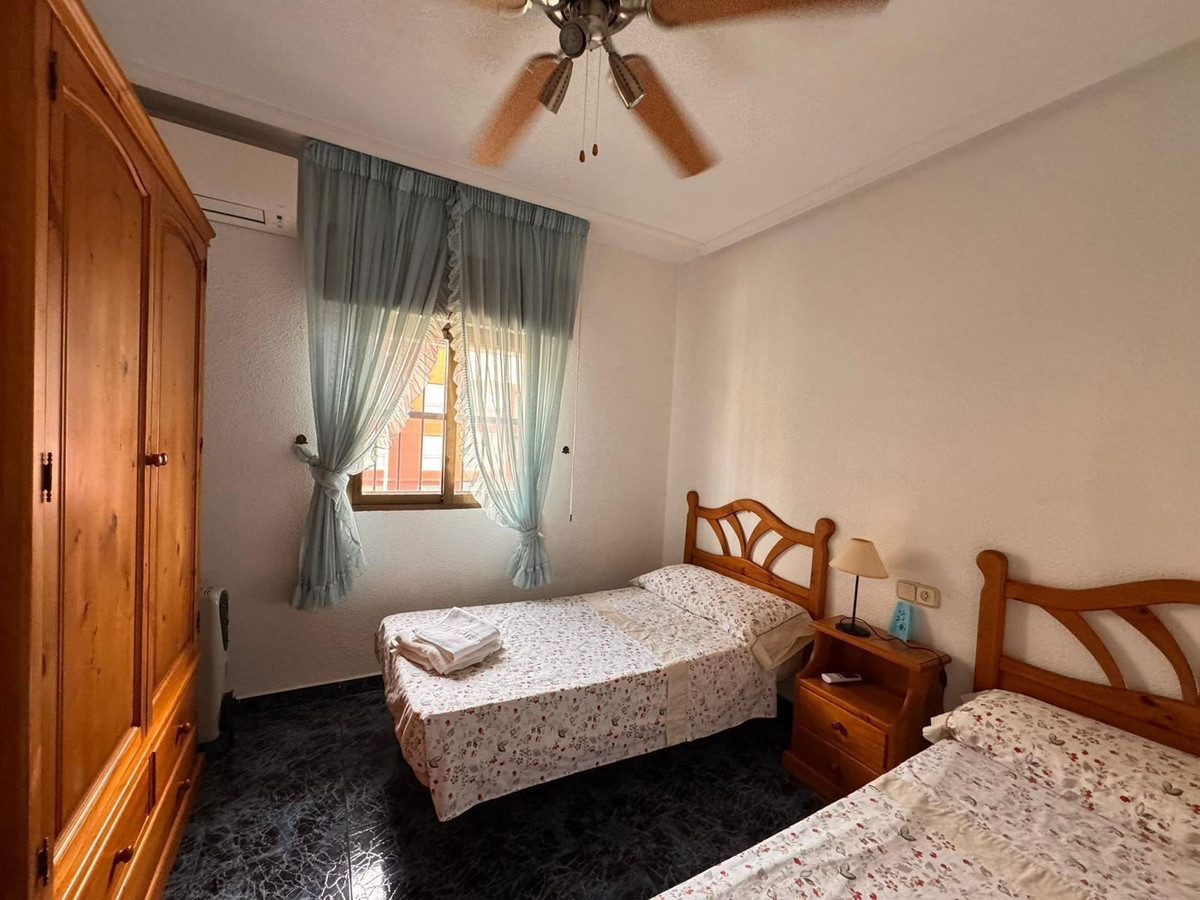 For sale - 4 Bedroom 3 Bathroom House - Townhouse in Guardamar del Segura - Guardamar del Segura Centro  - Alicante