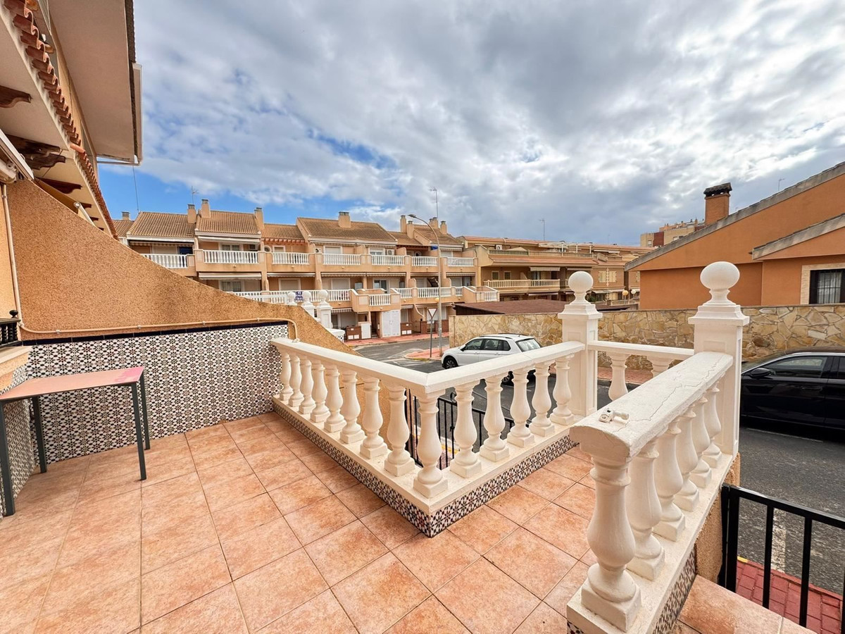 For sale - 4 Bedroom 3 Bathroom House - Townhouse in Guardamar del Segura - Guardamar del Segura Centro  - Alicante