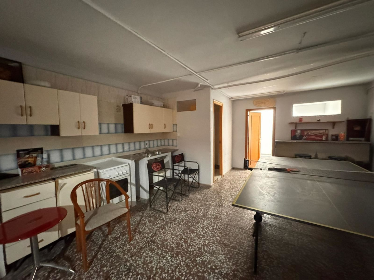 For sale - 4 Bedroom 3 Bathroom House - Townhouse in Guardamar del Segura - Guardamar del Segura Centro  - Alicante