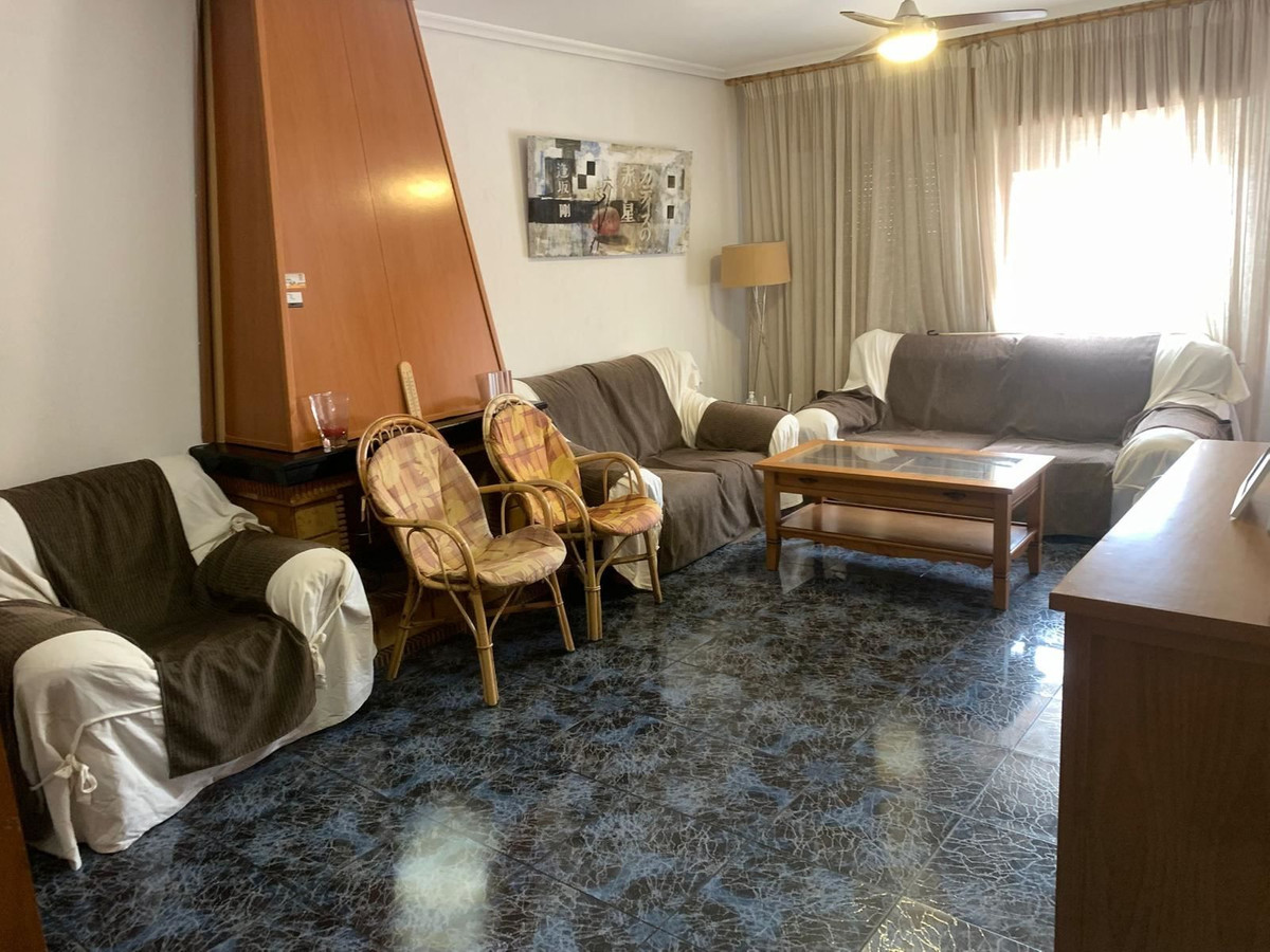 For sale - 4 Bedroom 3 Bathroom House - Townhouse in Guardamar del Segura - Guardamar del Segura Centro  - Alicante