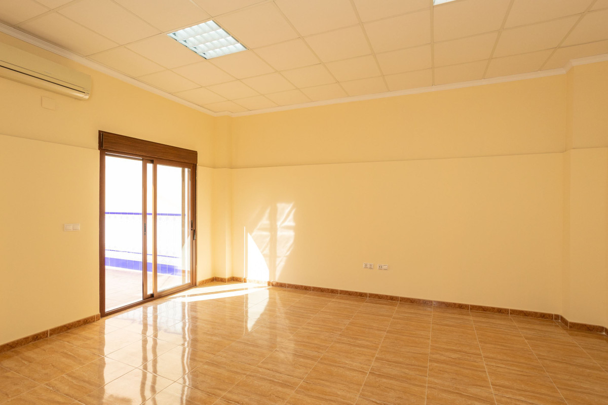 For sale - 4 Bedroom 4 Bathroom House - Townhouse in San Miguel de Salinas - San Miguel de Salinas Centro  - Alicante