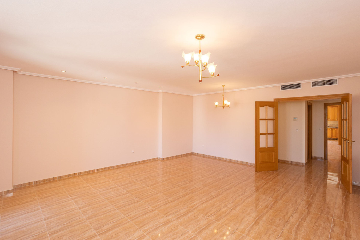 For sale - 4 Bedroom 4 Bathroom House - Townhouse in San Miguel de Salinas - San Miguel de Salinas Centro  - Alicante